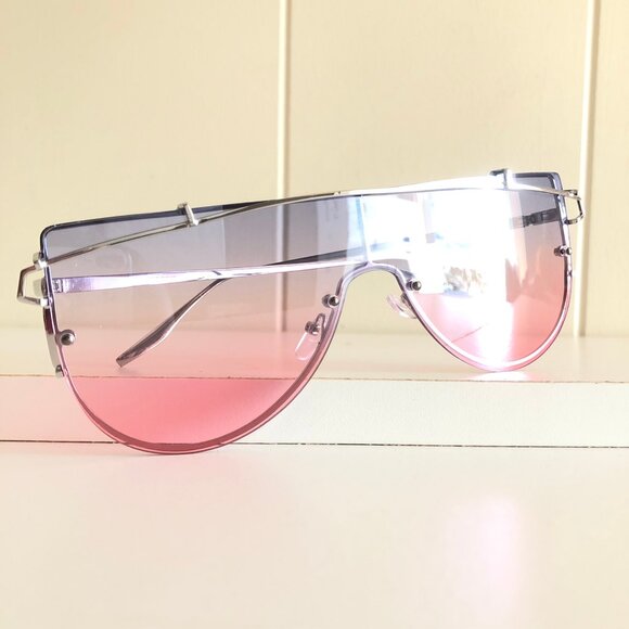 Y2K Shield Sunglasses - Picture 6 of 10